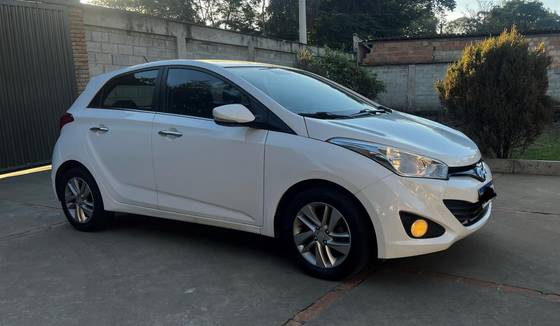 HYUNDAI HB20 1.6 PREMIUM 16V FLEX 4P AUTOMÁTICO